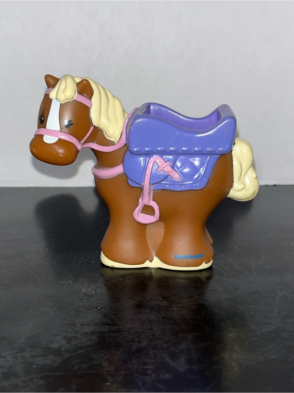 2010 Fisher Price Little People Jump N Ride Pony Pink Bridle Purple Saddle
